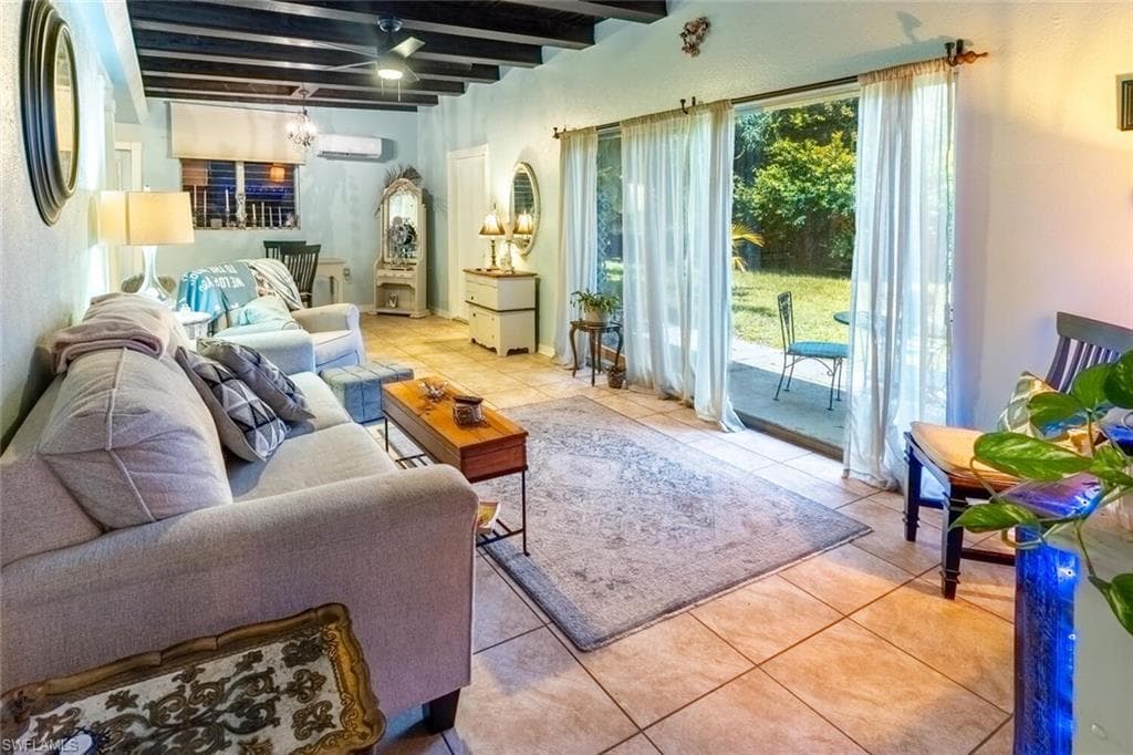 2928 Hawthorne CT, NAPLES FL 34104-6