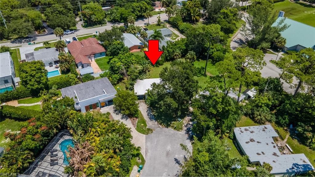 2928 Hawthorne CT, NAPLES FL 34104-3
