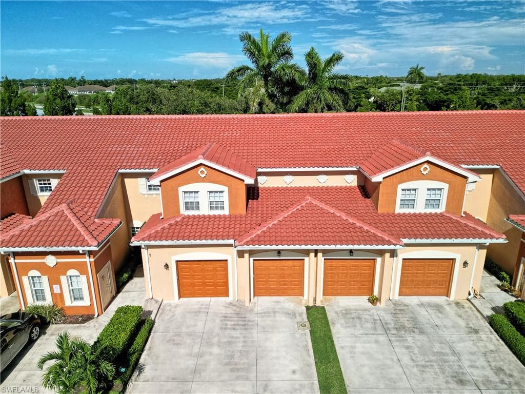 10046 Via Colomba CIR # 203, FORT MYERS FL 33966-26