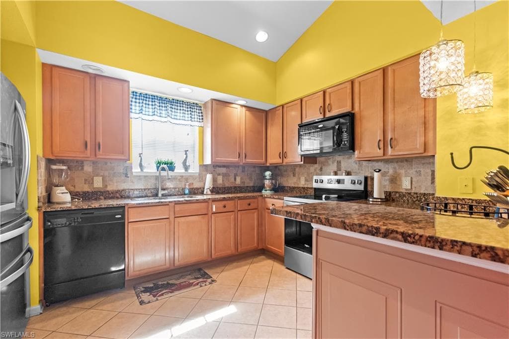 10046 Via Colomba CIR # 203, FORT MYERS FL 33966-10