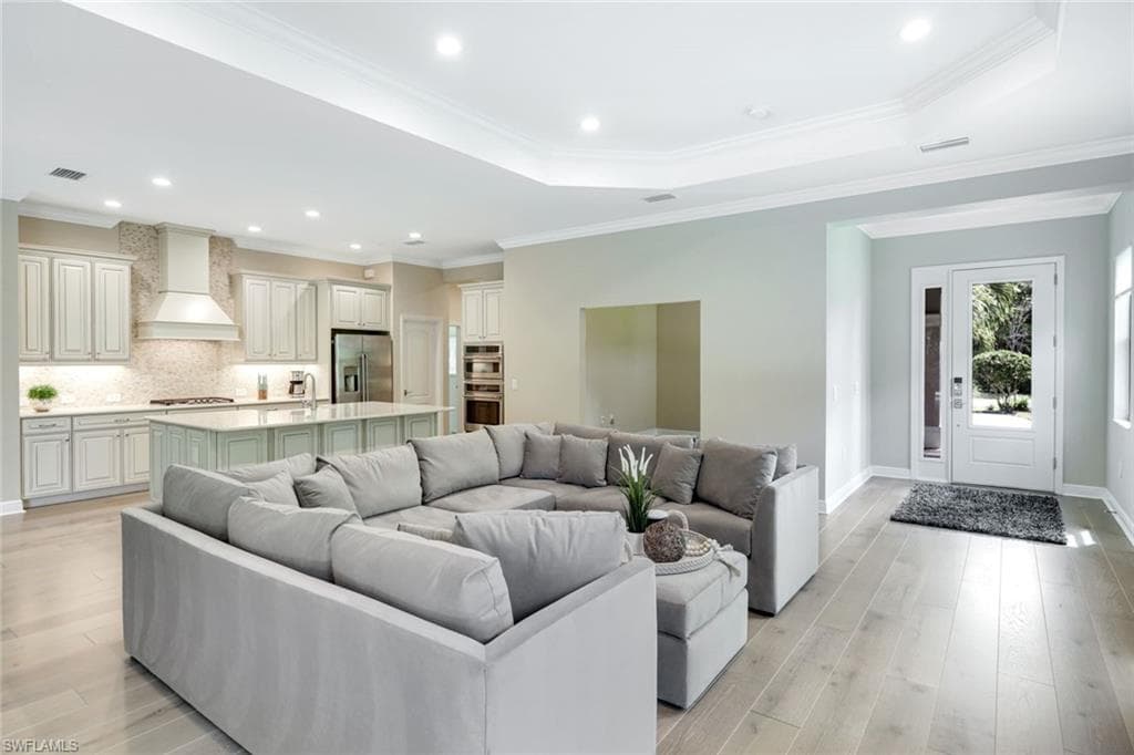 8360 Preserve Point DR, FORT MYERS FL 33912-4