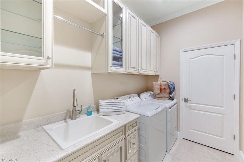 8360 Preserve Point DR, FORT MYERS FL 33912-23