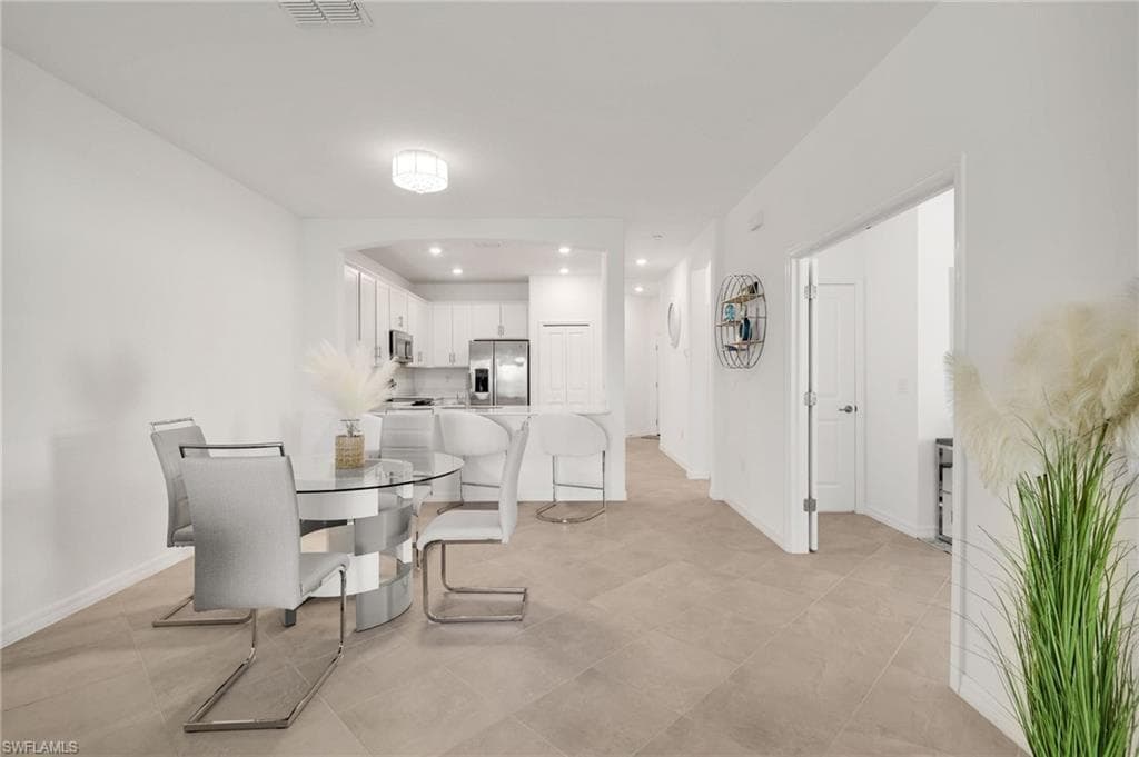 2052 Vermont LN, NAPLES FL 34120-9