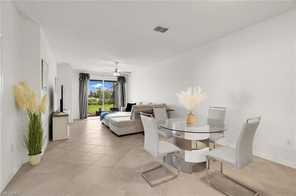 2052 Vermont LN, NAPLES FL 34120-10