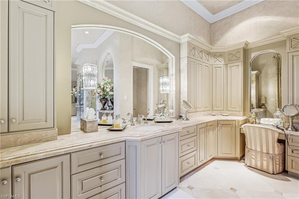 4457 Club Estates DR, NAPLES FL 34112-17