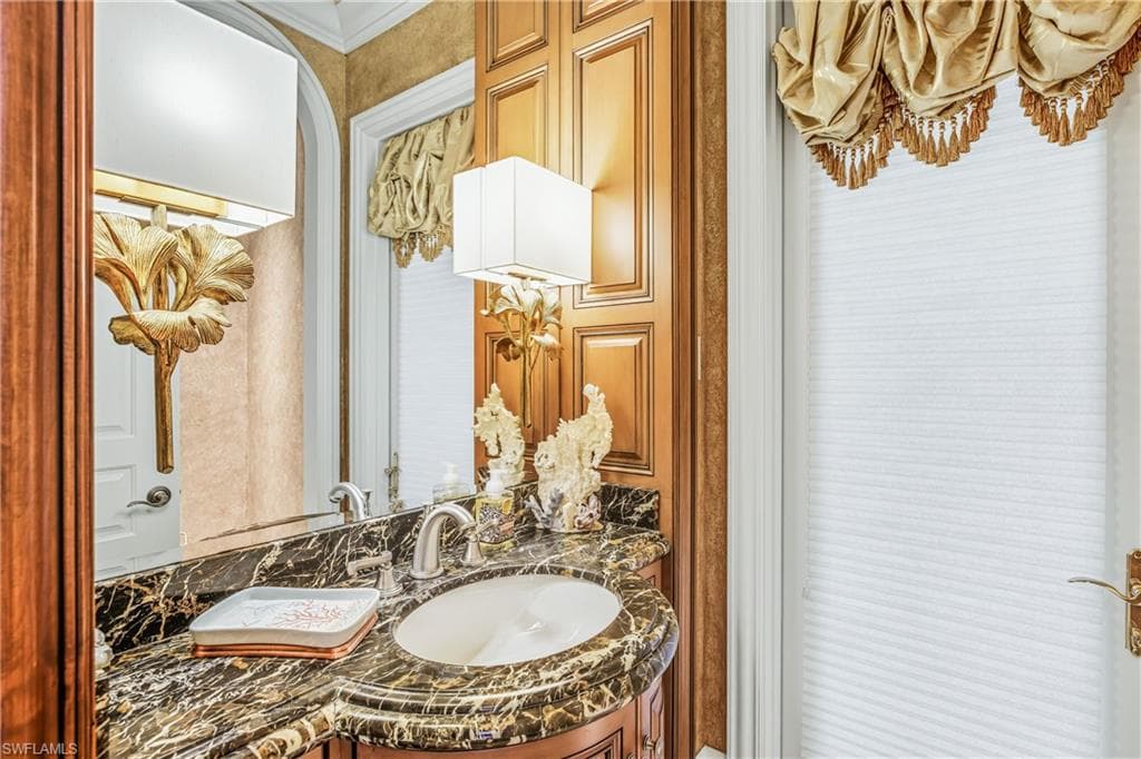 4457 Club Estates DR, NAPLES FL 34112-24