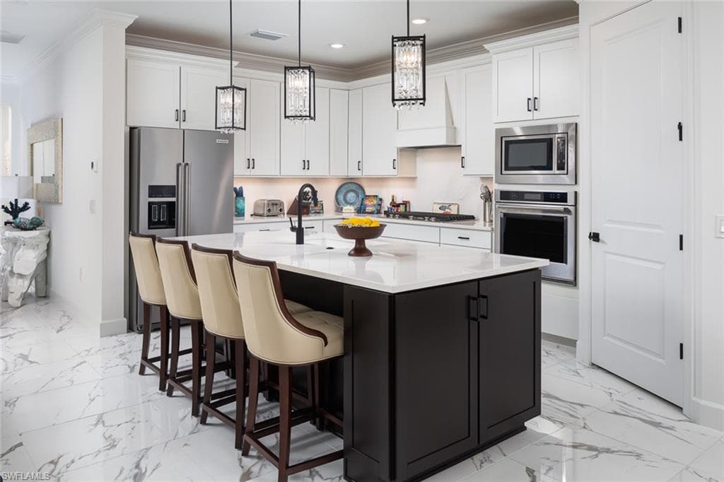 6770 Pennyroyal DR, NAPLES FL 34114-6