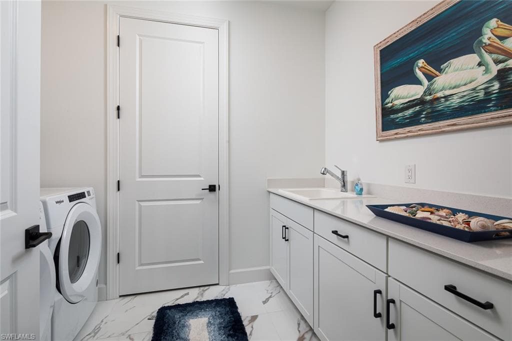 6770 Pennyroyal DR, NAPLES FL 34114-17