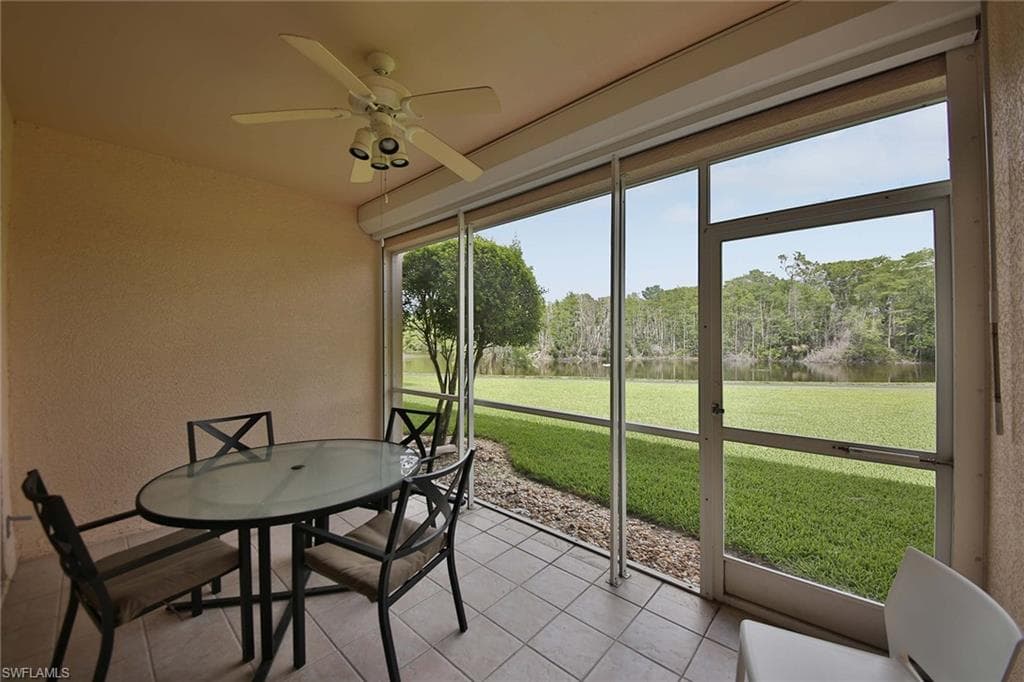 526 Lake Louise CIR # 403, NAPLES FL 34110-14