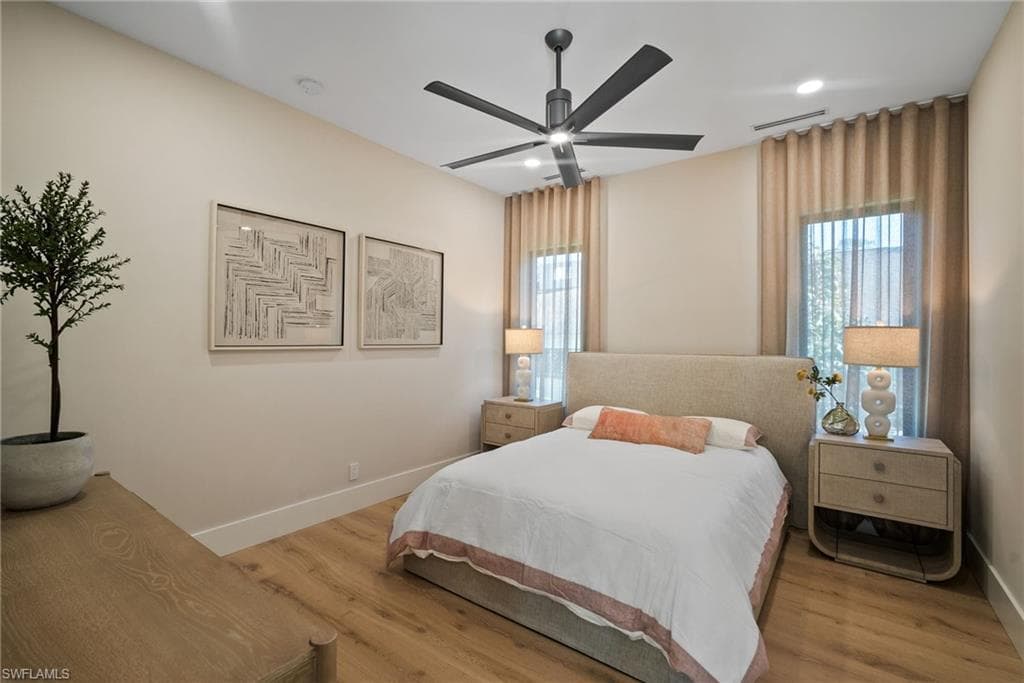 1364 Cypress Woods DR, NAPLES FL 34103-32