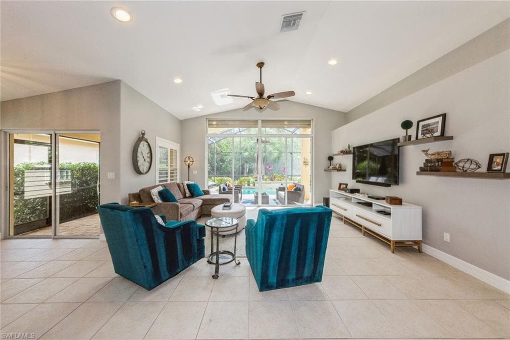 2438 Butterfly Palm DR, NAPLES FL 34119-1