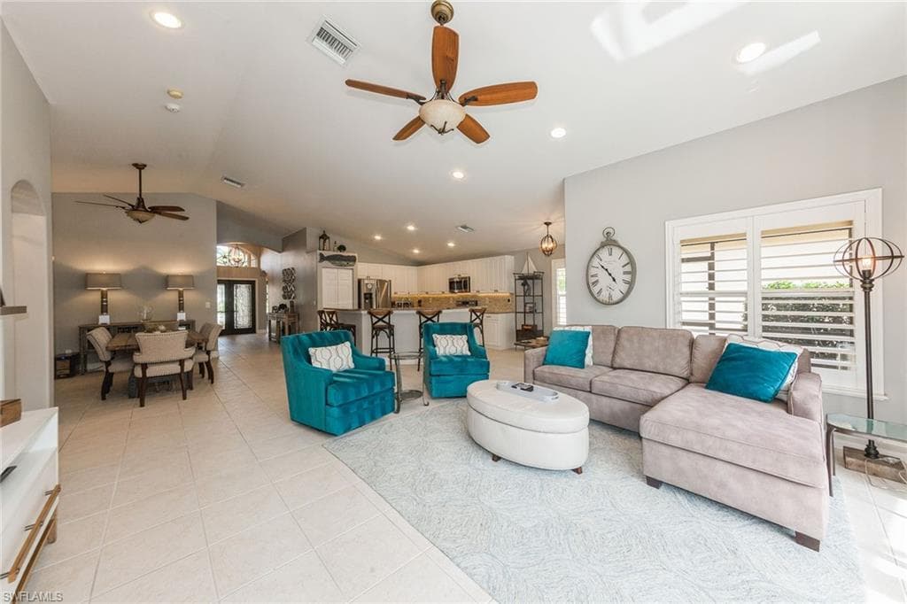 2438 Butterfly Palm DR, NAPLES FL 34119-2