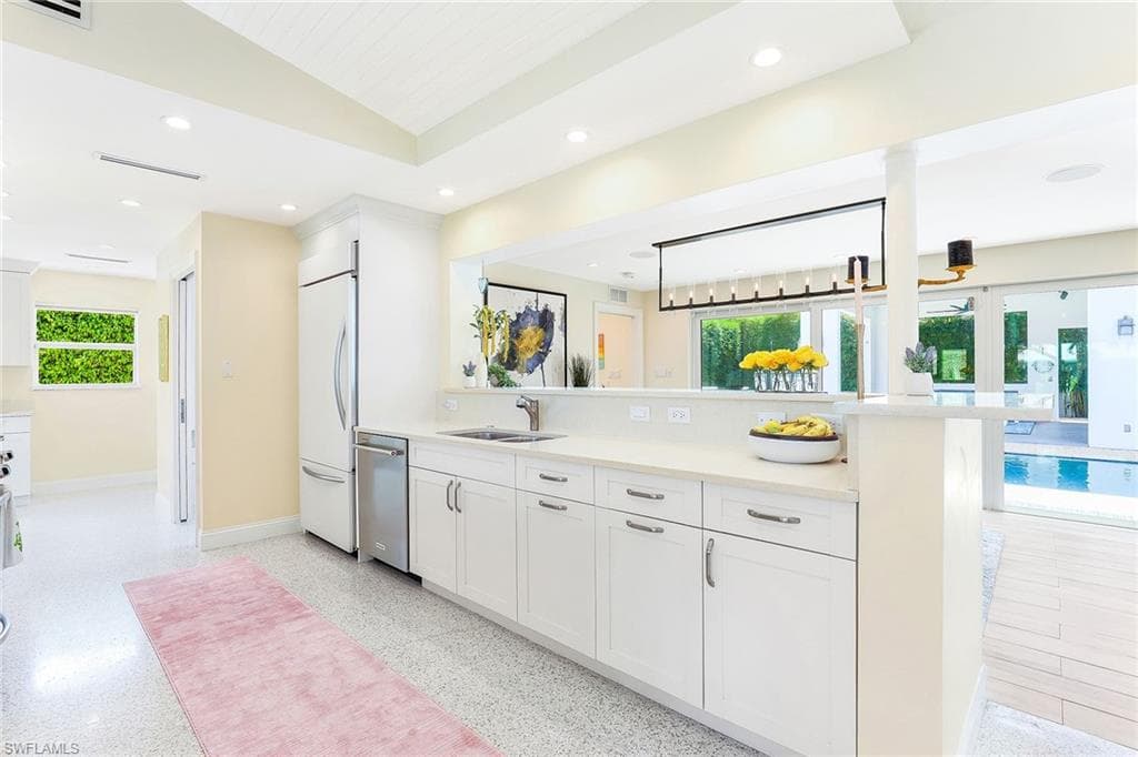 1088 Wisconsin DR, NAPLES FL 34103-6