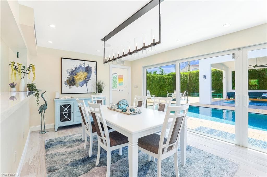 1088 Wisconsin DR, NAPLES FL 34103-8