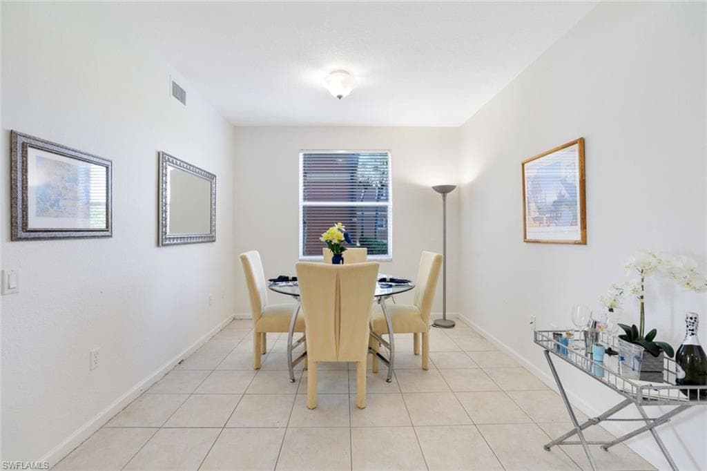 10049 Heather LN # 101, NAPLES FL 34119-13