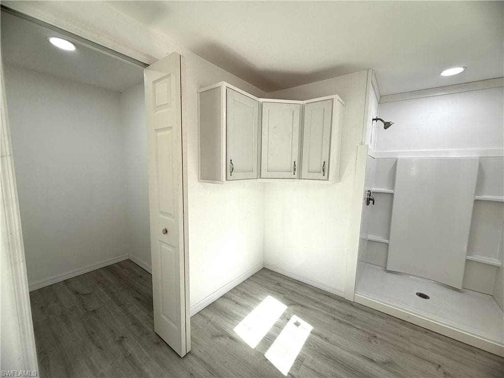 1982 Laurel LN, NORTH FORT MYERS FL 33917-22