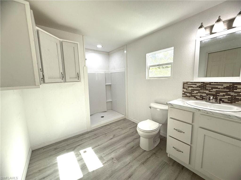 1982 Laurel LN, NORTH FORT MYERS FL 33917-21