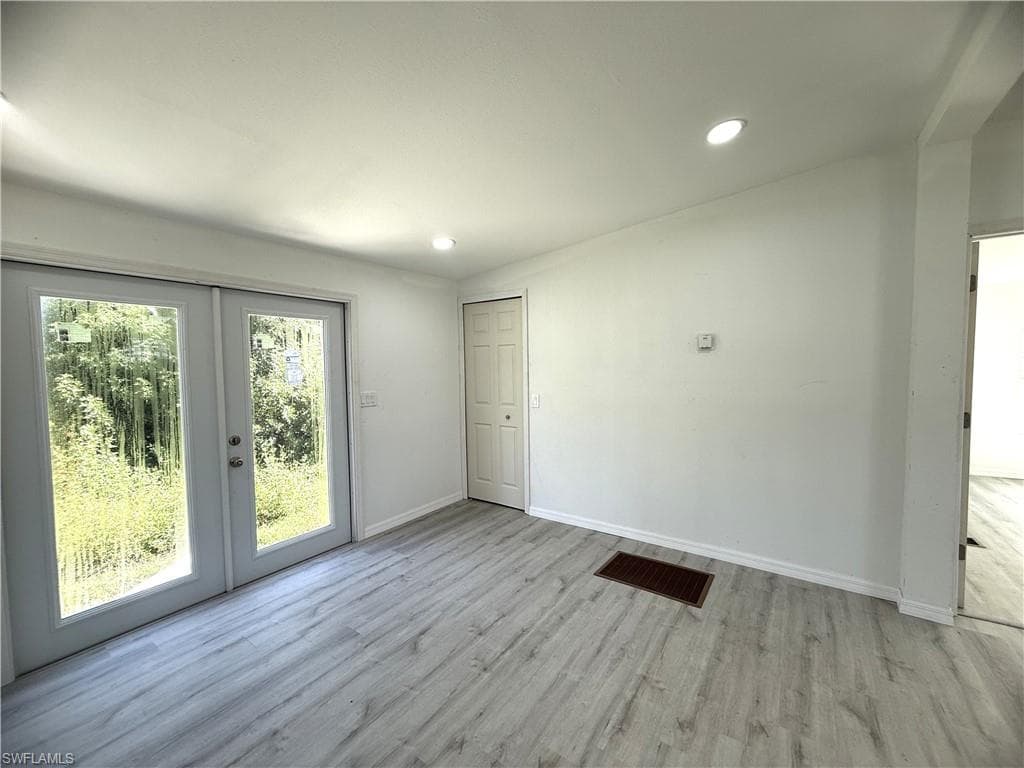 1982 Laurel LN, NORTH FORT MYERS FL 33917-6