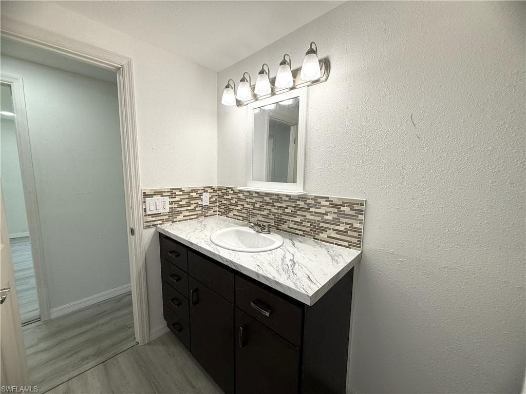 1982 Laurel LN, NORTH FORT MYERS FL 33917-14