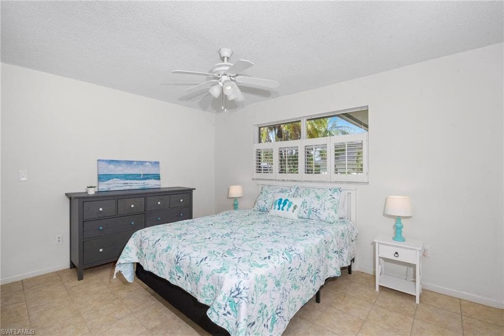 673 Travers AVE, FORT MYERS FL 33919-15