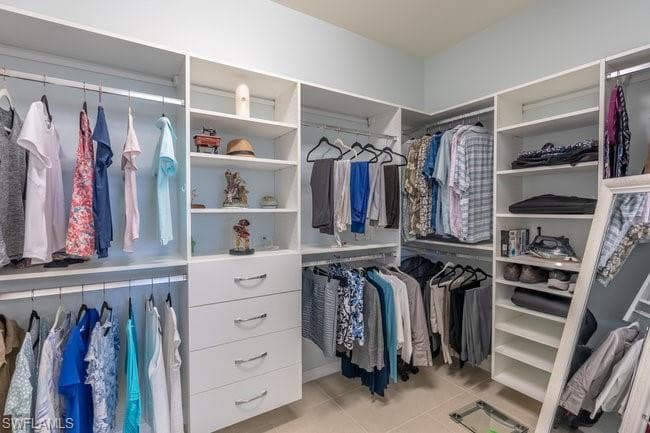 8459 Benelli CT, NAPLES FL 34114-27