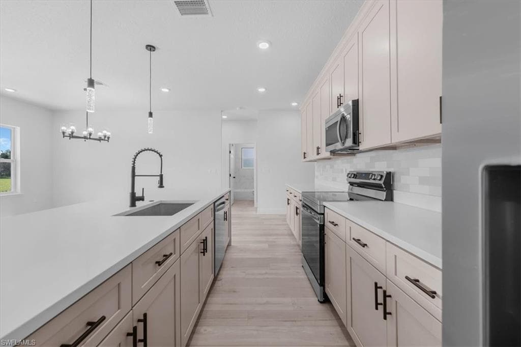 4859 San Ignacio DR, SEBRING FL 33872-8