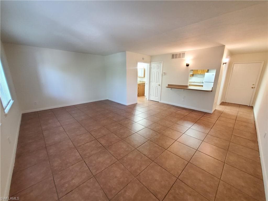 2366 E Mall DR # 421, FORT MYERS FL 33901-6