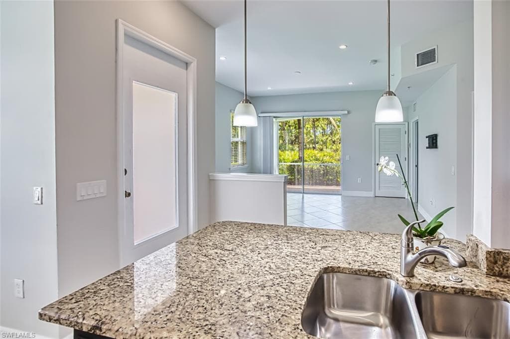 18304 Creekside Preserve LOOP # 101, FORT MYERS FL 33908-14