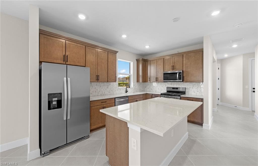 7152 Chapel Creek LN, NORTH FORT MYERS FL 33917-8