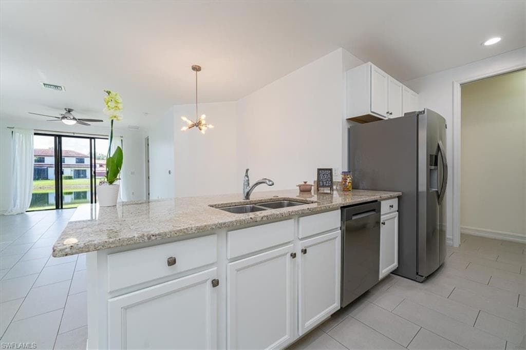 7918 BRISTOL CIR, NAPLES FL 34120-5
