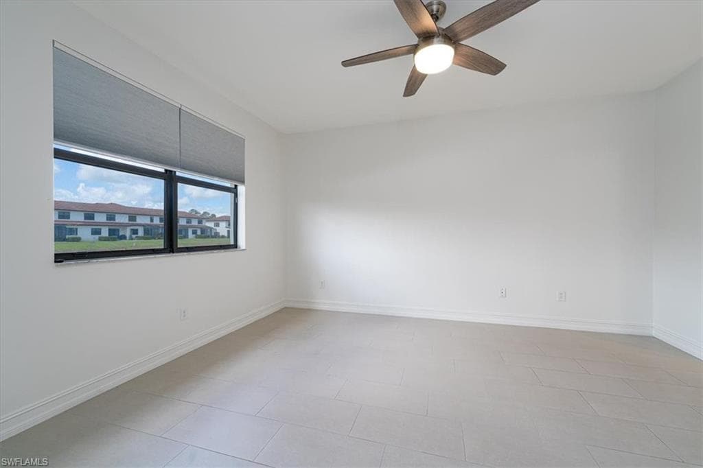 7918 BRISTOL CIR, NAPLES FL 34120-14
