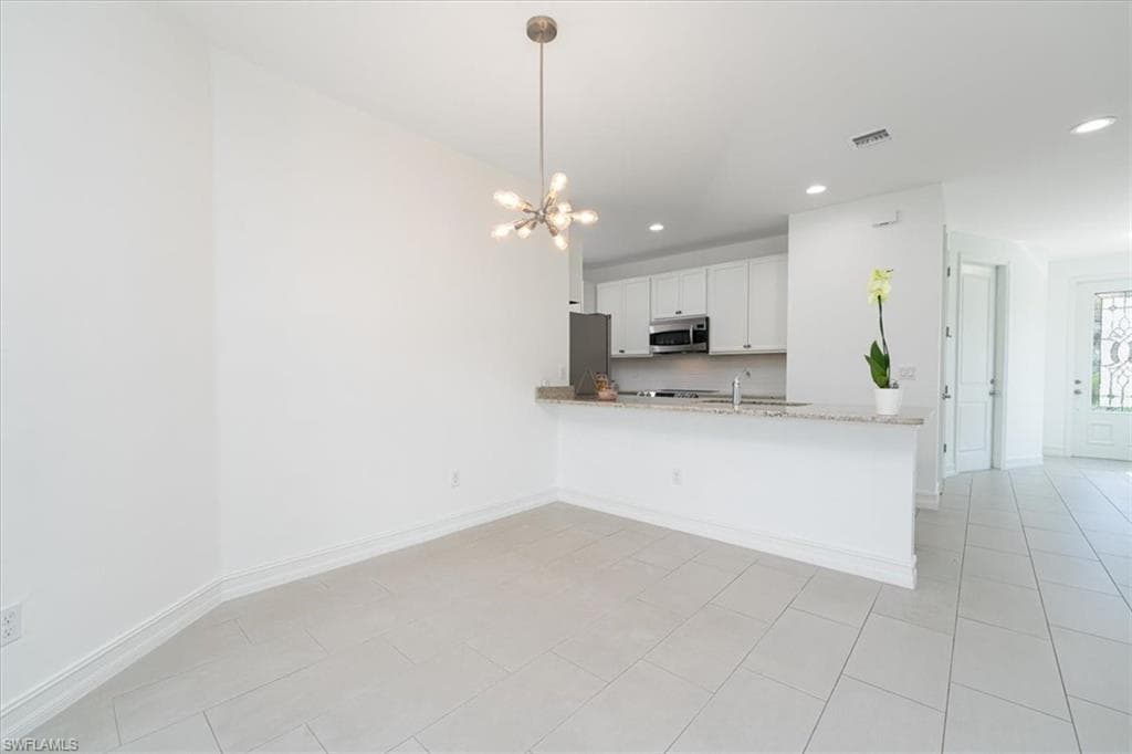 7918 BRISTOL CIR, NAPLES FL 34120-10