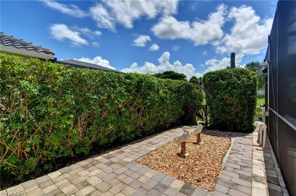 26317 Stonewall LN, BONITA SPRINGS FL 34135-21