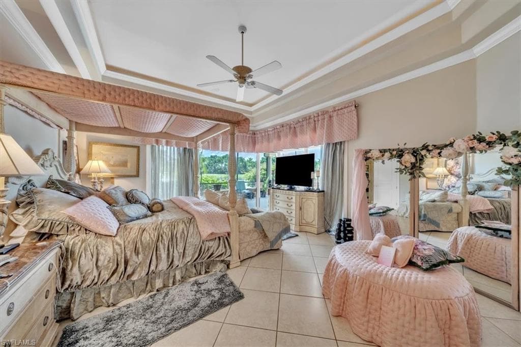 2339 Alexander Palm DR, NAPLES FL 34105-26