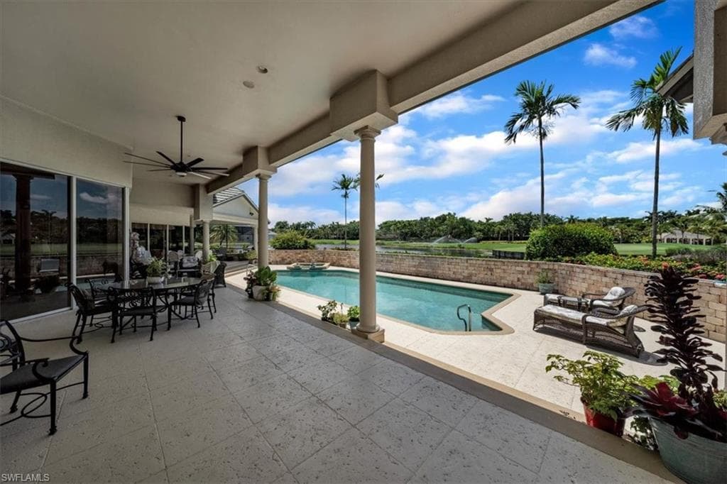 2339 Alexander Palm DR, NAPLES FL 34105-30