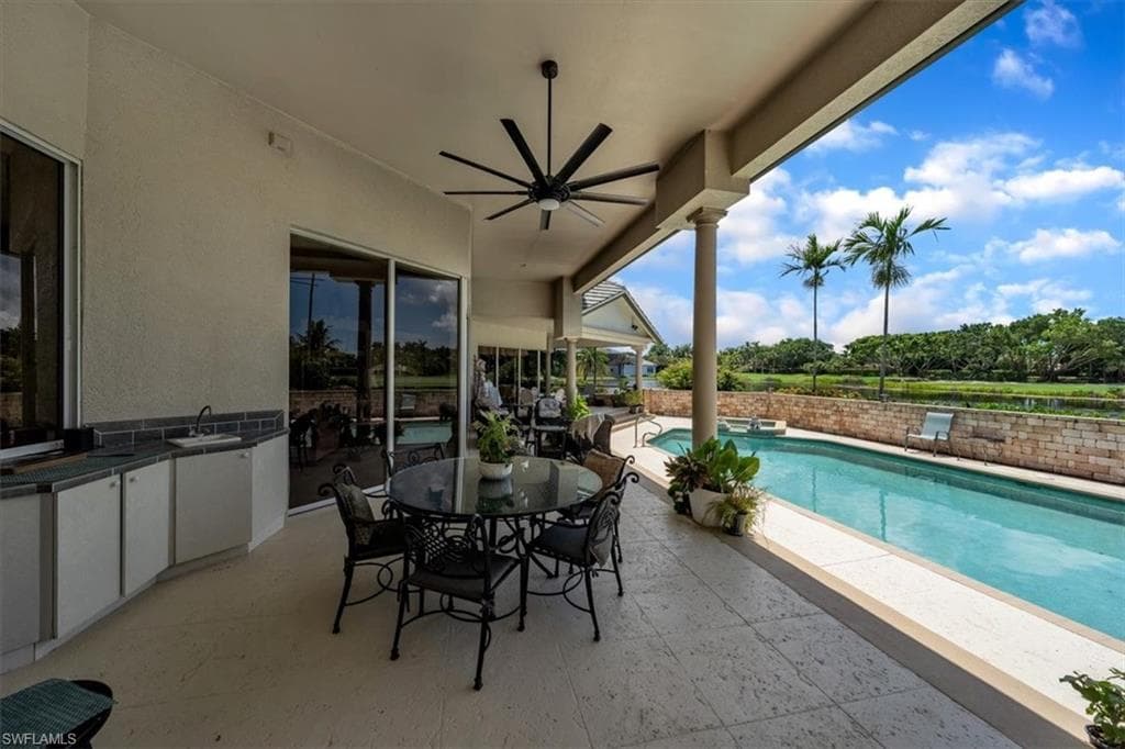 2339 Alexander Palm DR, NAPLES FL 34105-28