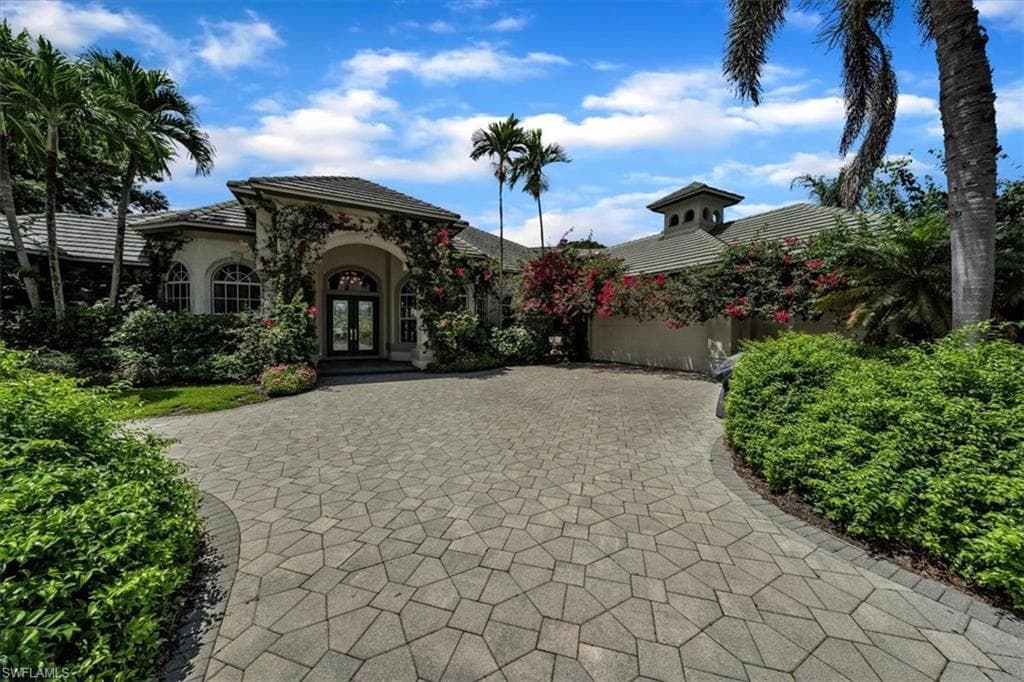 2339 Alexander Palm DR, NAPLES FL 34105-7