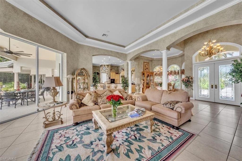 2339 Alexander Palm DR, NAPLES FL 34105-20