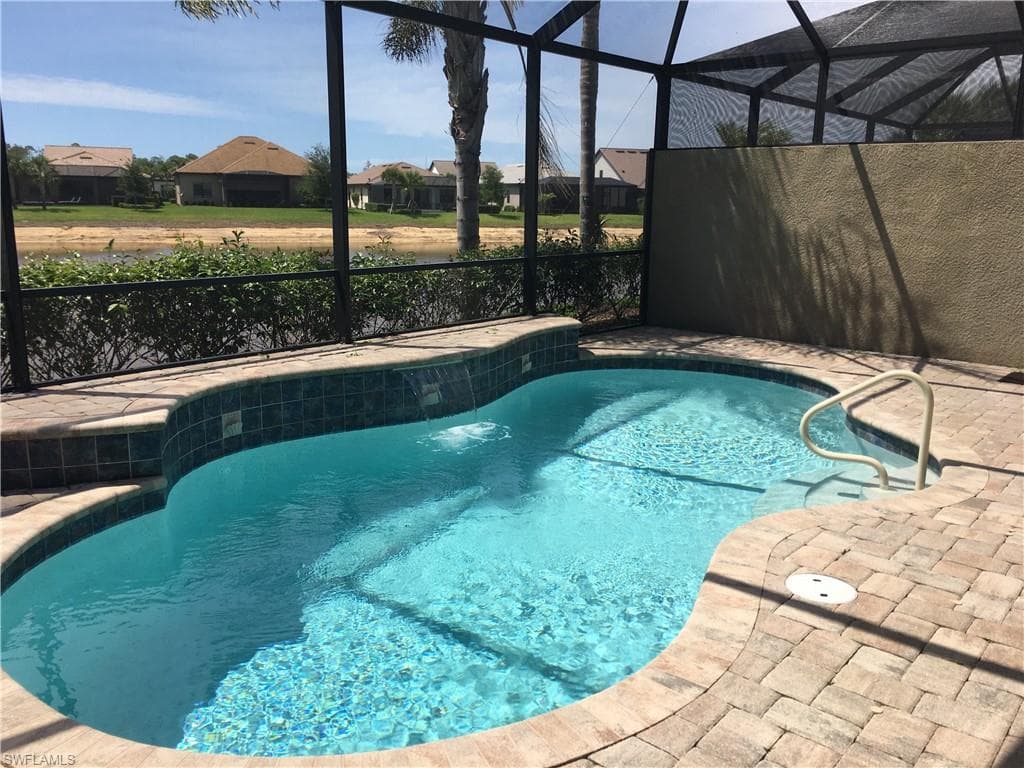 7631 Jacaranda LN, NAPLES FL 34114-3