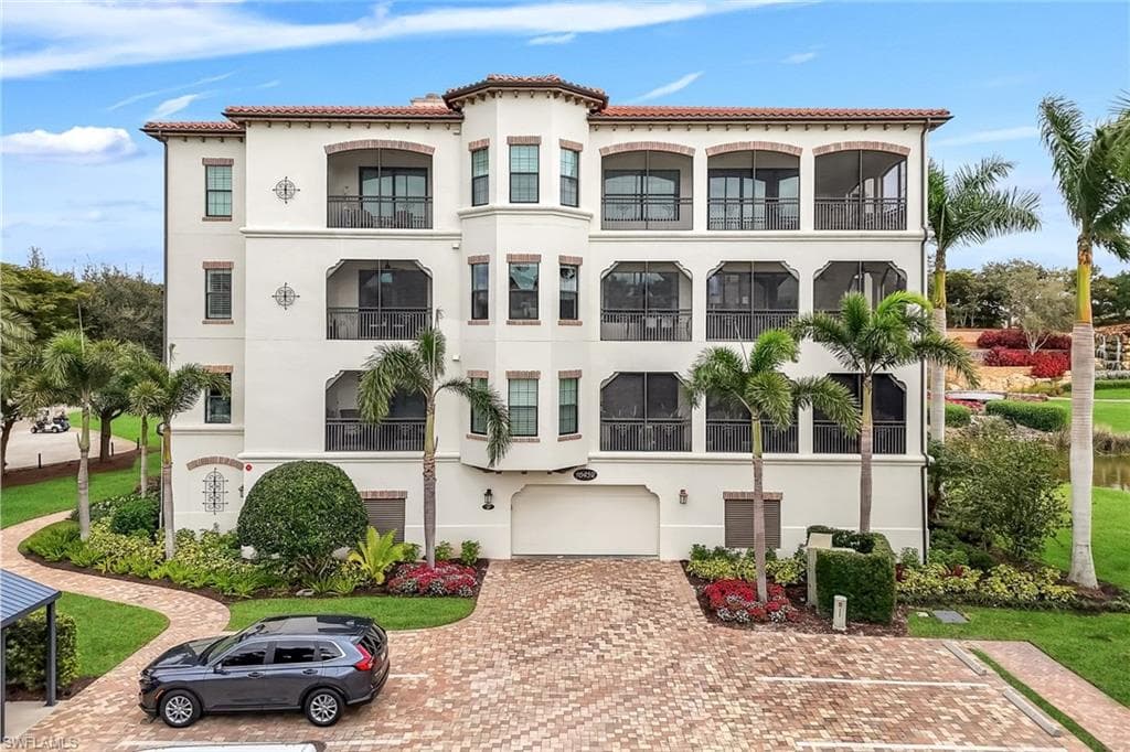 16452 Carrara WAY # 301, NAPLES FL 34110-1