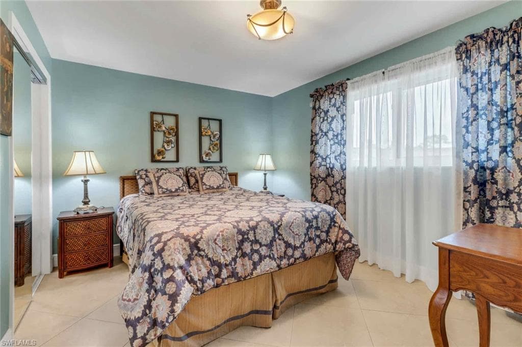 5595 RATTLESNAKE HAMMOCK RD # 19, NAPLES FL 34113-15