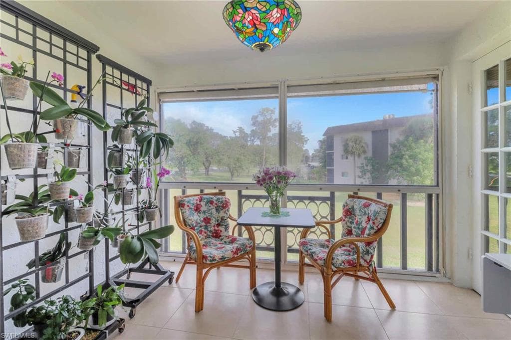5595 RATTLESNAKE HAMMOCK RD # 19, NAPLES FL 34113-19