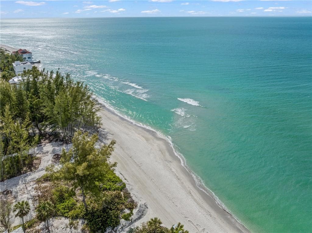 915 Beach RD # 215, SARASOTA FL 34242-42