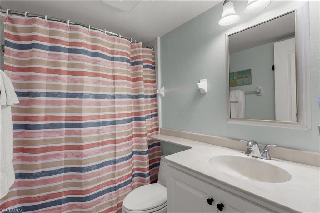 915 Beach RD # 215, SARASOTA FL 34242-21