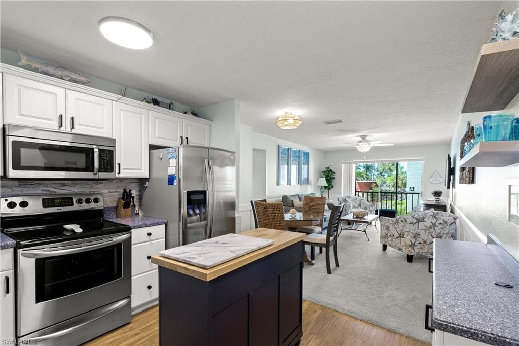 915 Beach RD # 215, SARASOTA FL 34242-3