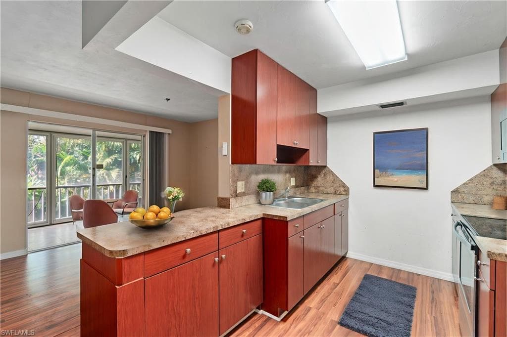 2828 Jackson ST # M5, FORT MYERS FL 33901-4