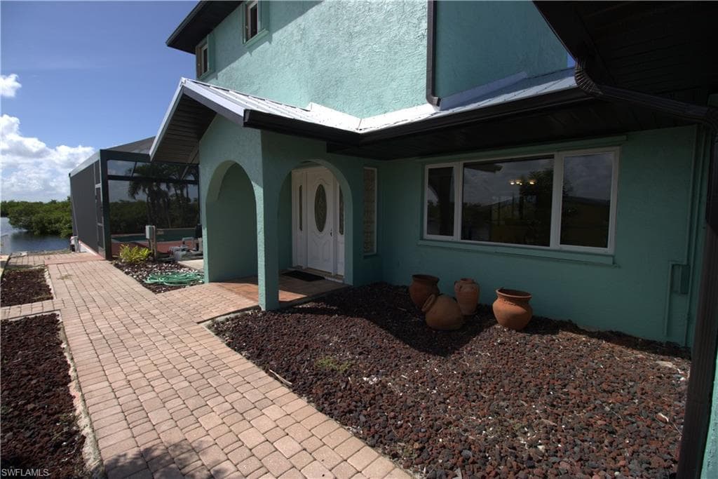 5043 Genesee PKWY, BOKEELIA FL 33922-12