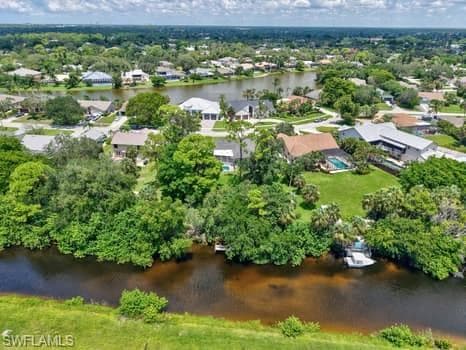 124 Sharwood DR, NAPLES FL 34110-4
