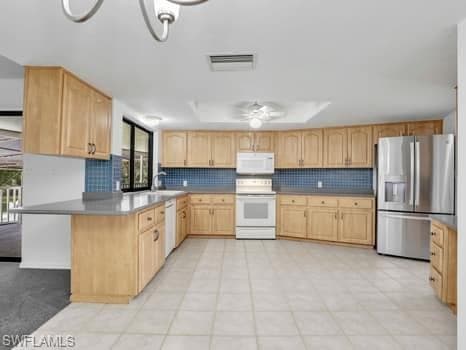 124 Sharwood DR, NAPLES FL 34110-32