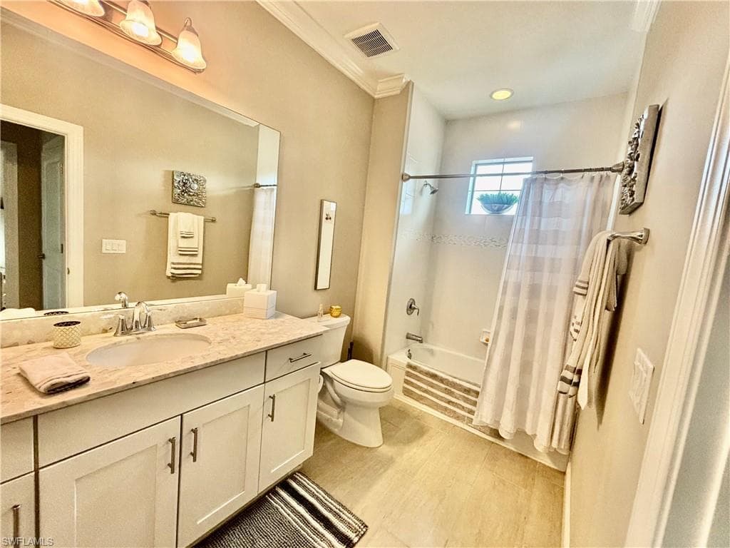 15148 Palmer Lake CIR # 202, NAPLES FL 34109-12